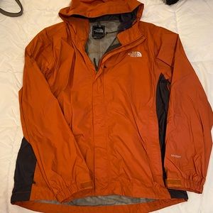 Men’s north face rain jacket M
